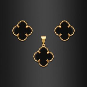 22K Gold Onyx Clover Pendant Set